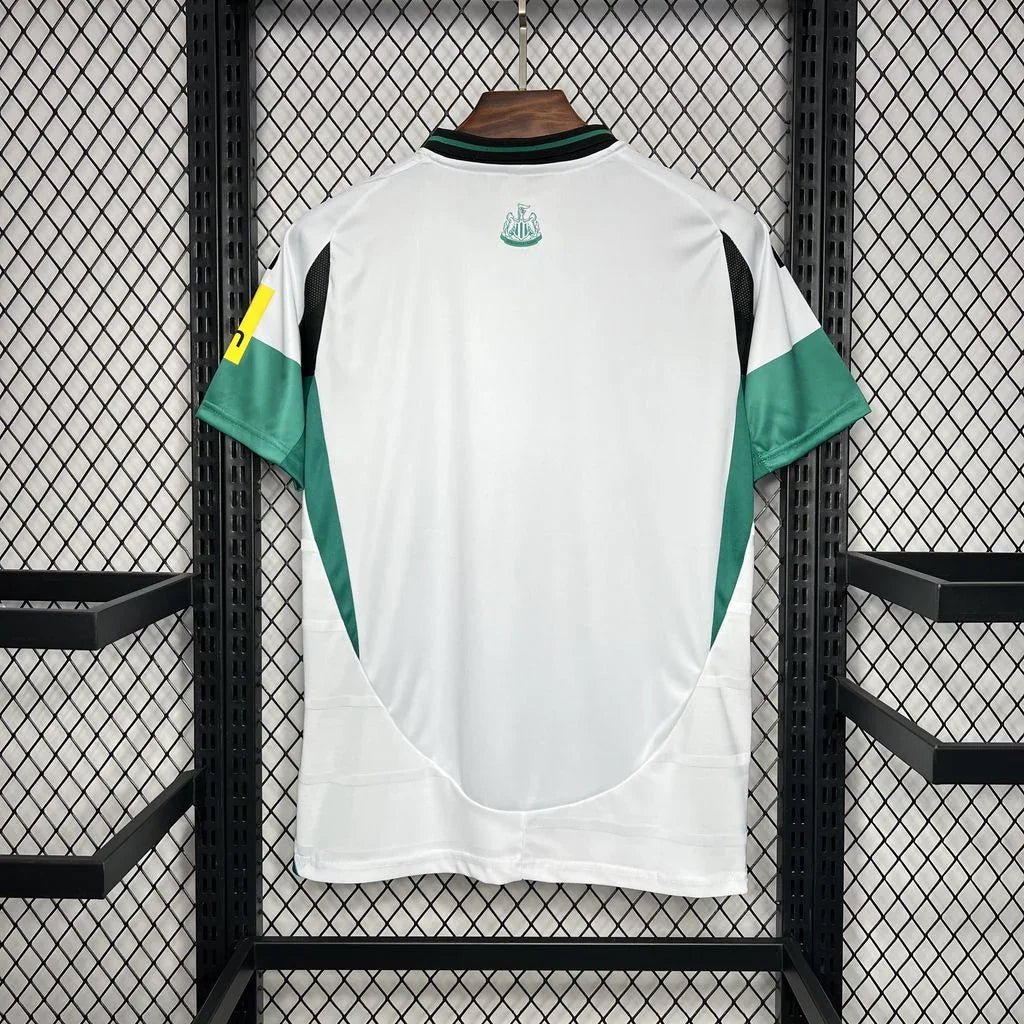 Alternative view of Newcastle 2024-25 jersey