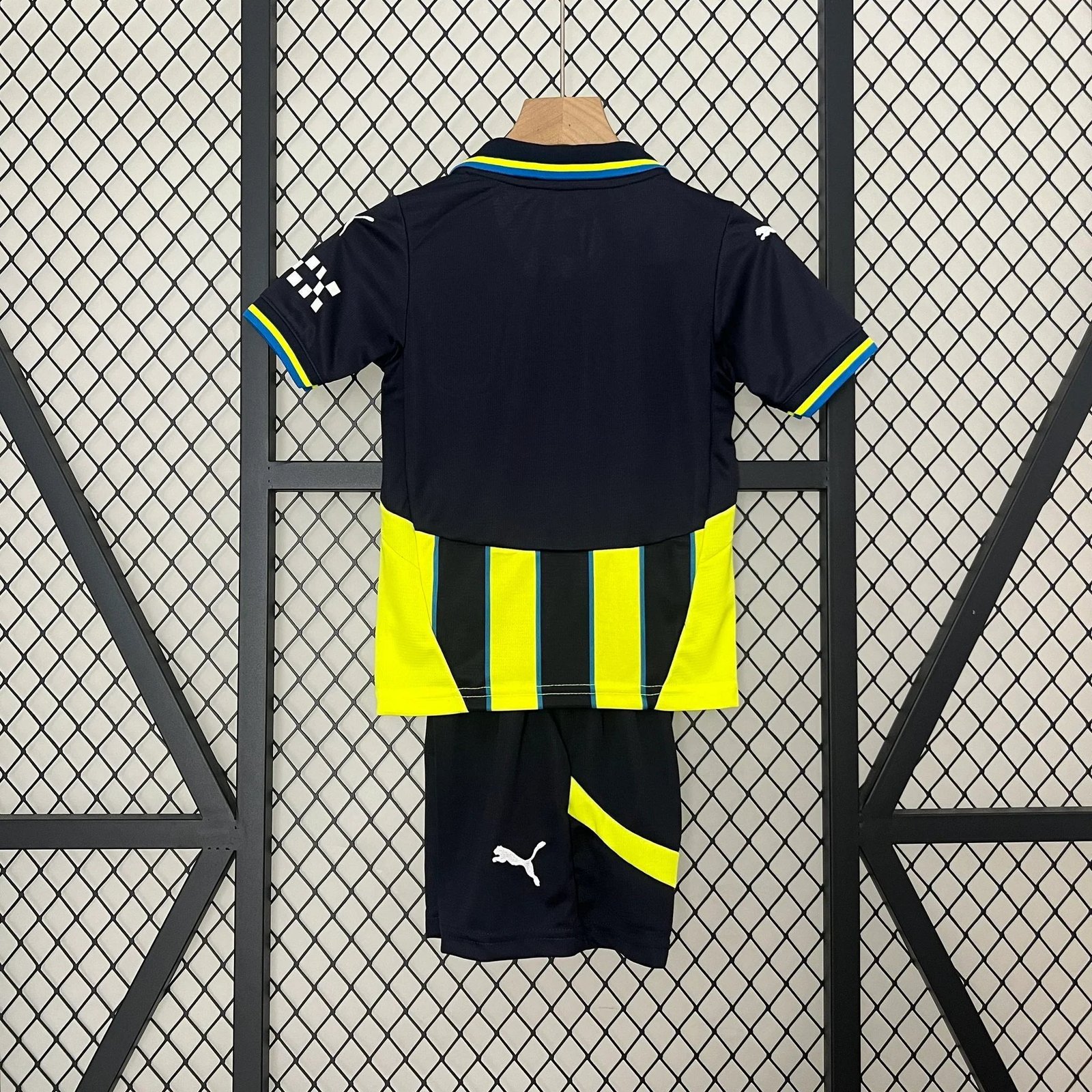 Alternative view of Manchester City Away Kit 2024-25 Kids