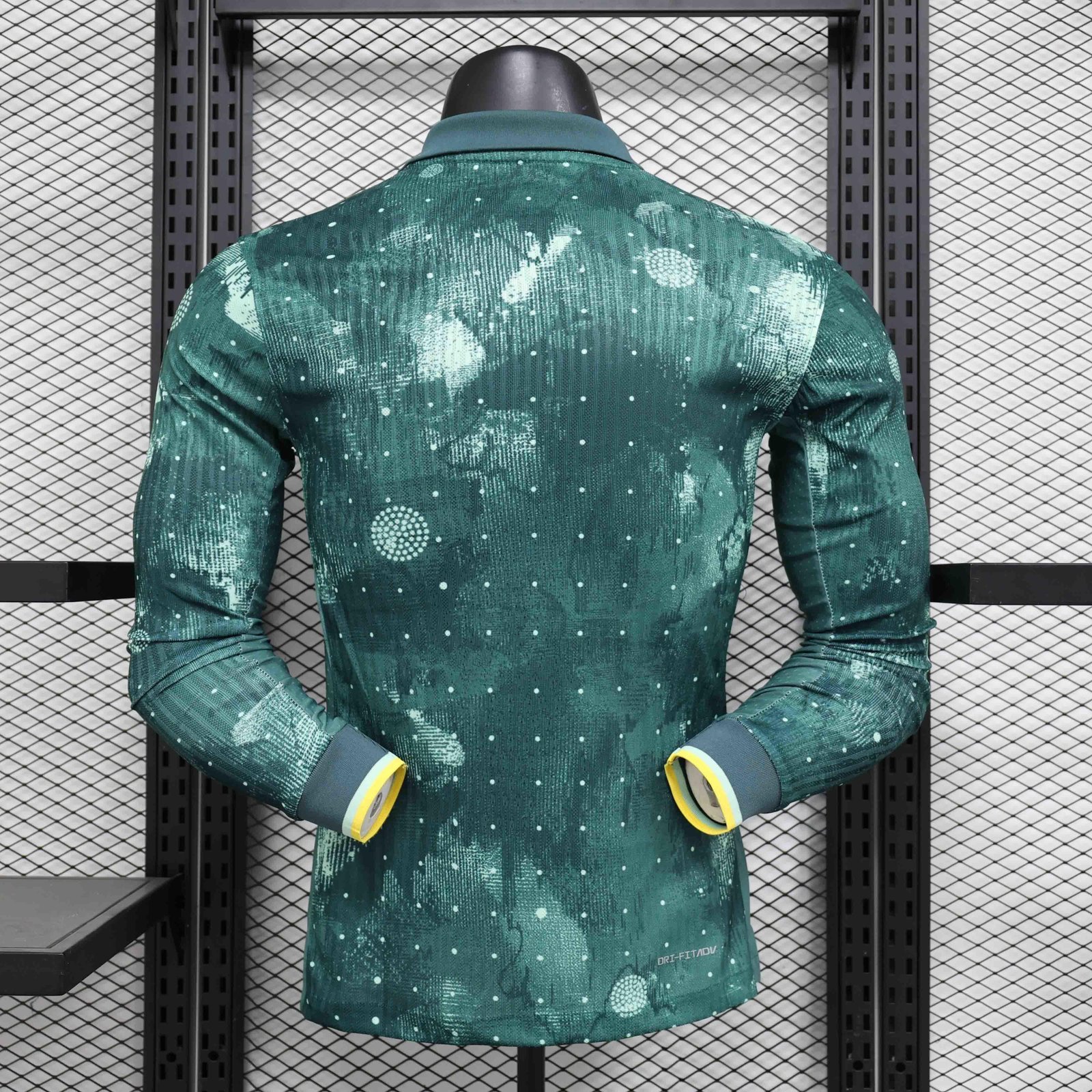 Alternative view of Tottenham long-sleeved shirt 2024-25