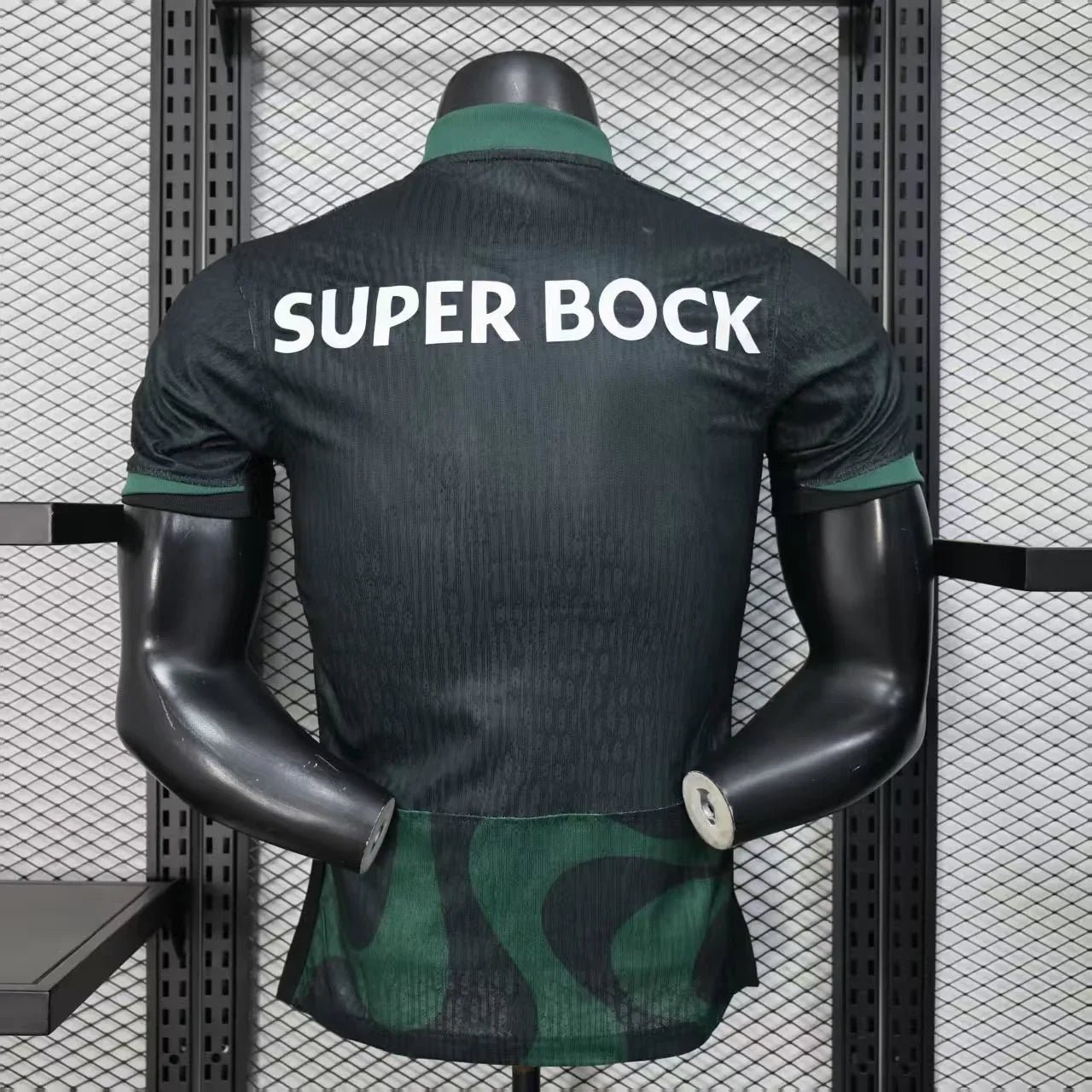 Alternative view of Sporting 2025-26 Jersey