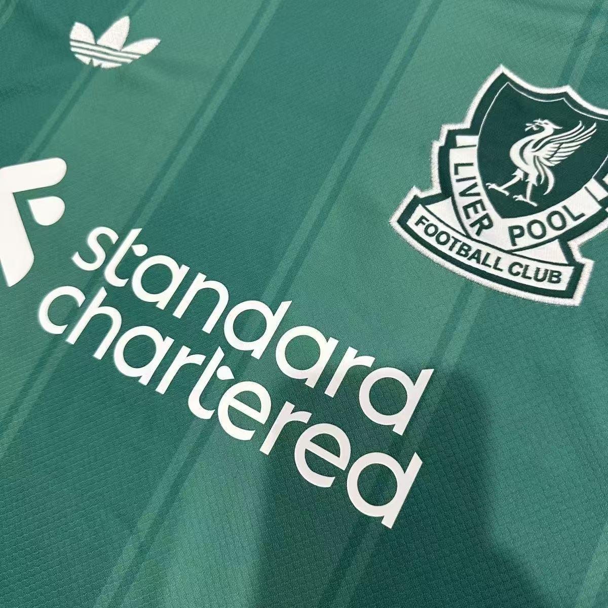 Liverpool 2025-26 jersey - Image 3