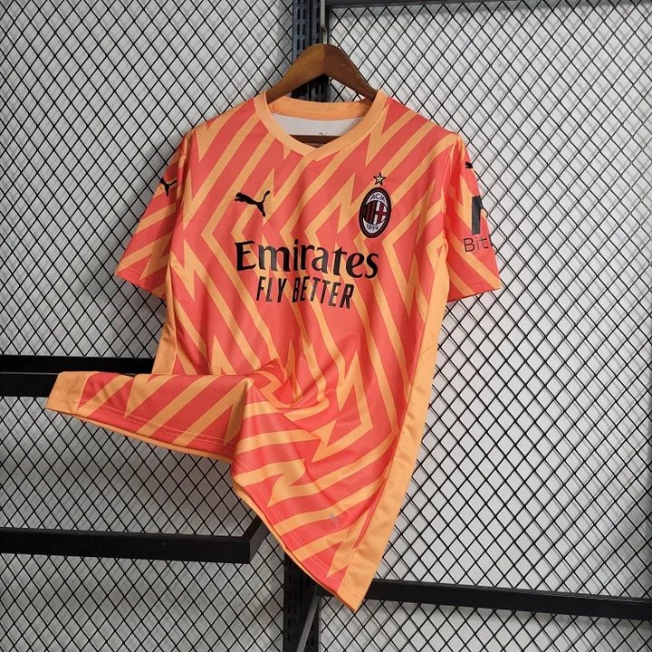 Alternative view of AC Milan Goalkeeper Jersey 2023 2024