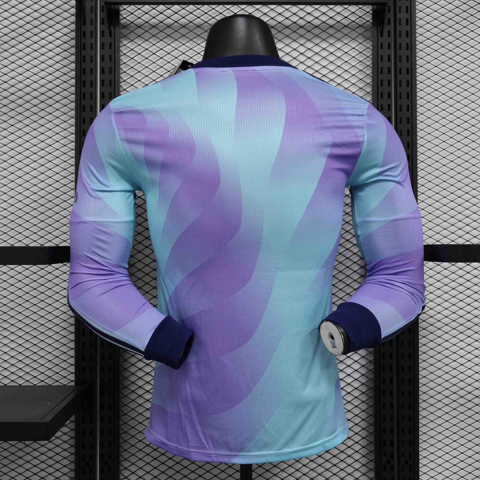 Alternative view of Arsenal Long-Sleeved Jersey 2024-25