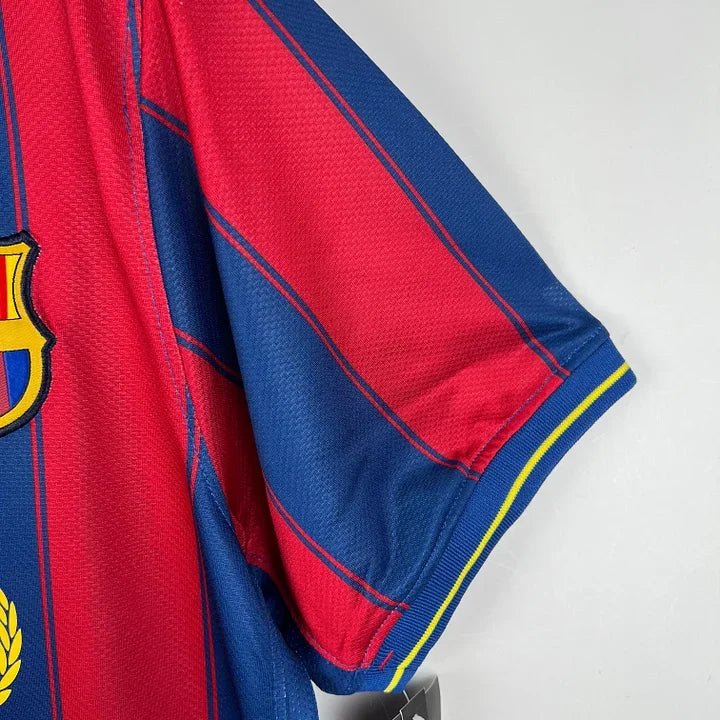 Alternative view of RETRO FC BARCELONA JERSEY 2009/10