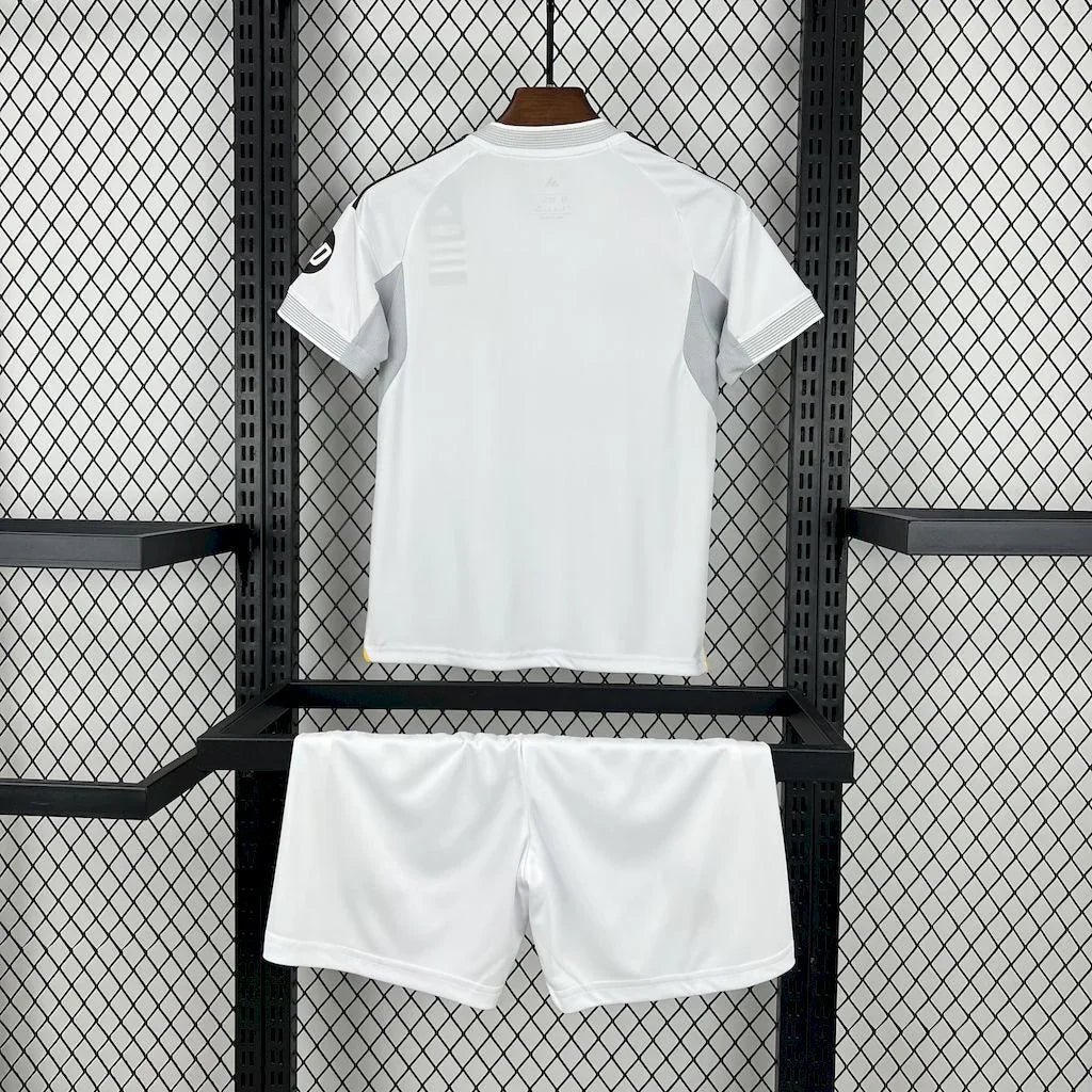 Alternative view of Real Madrid Kids Kit 2025-26