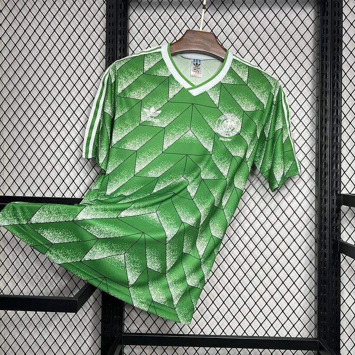 Alternative view of Germany 1990 Retro Football Shirt