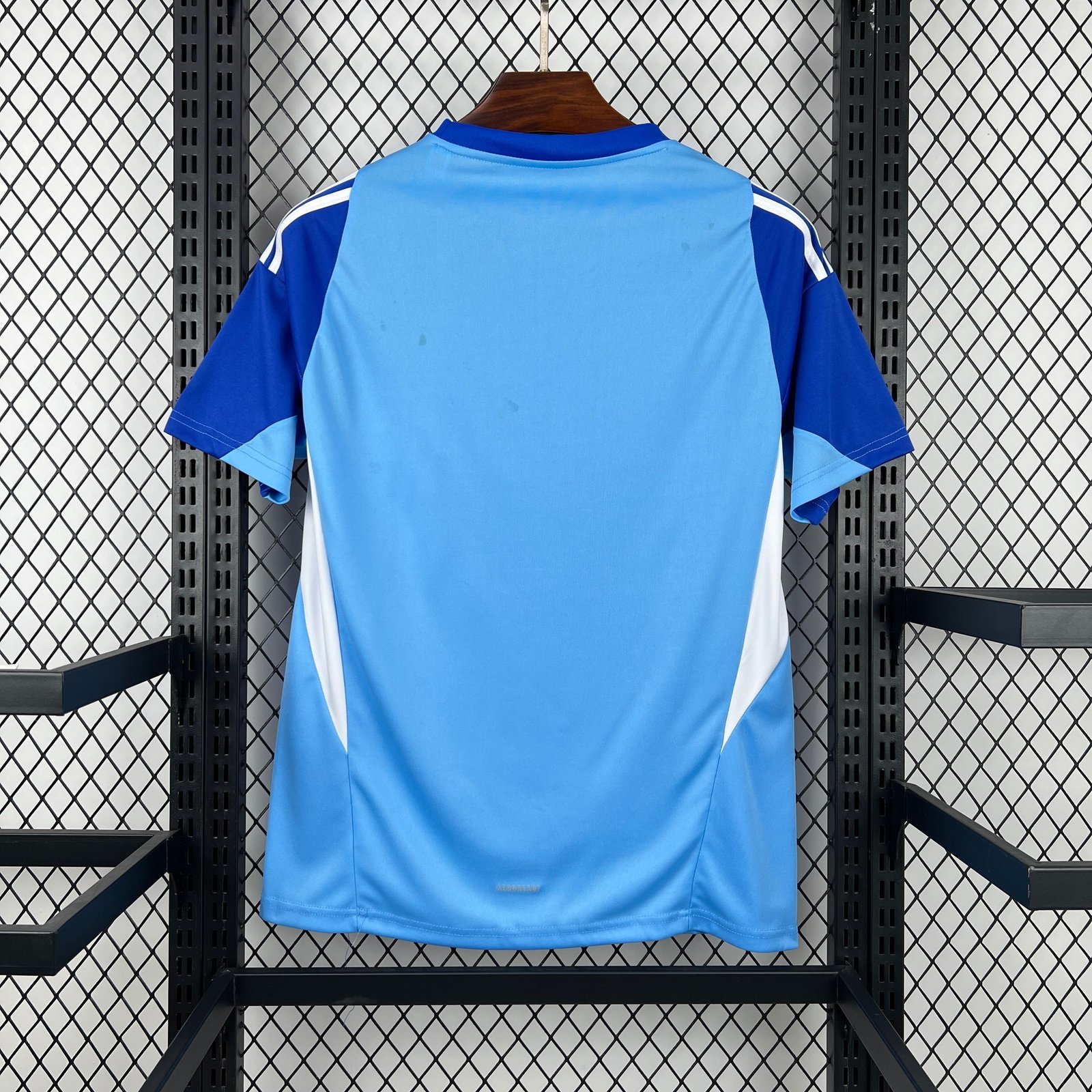 Alternative view of Colombia 2026 concept jersey