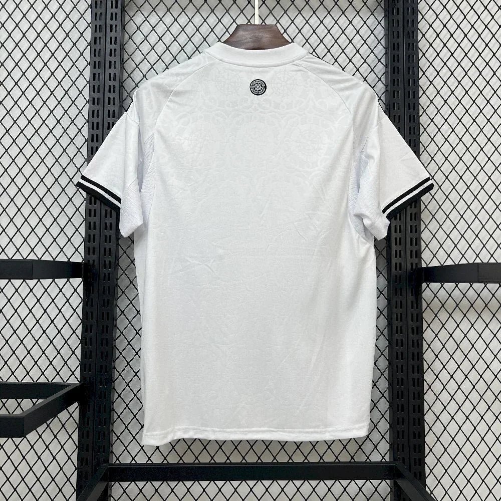 Alternative view of Fulham 2025-26 jersey