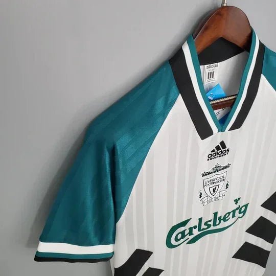 Alternative view of Liverpool Retro Jersey 06/07