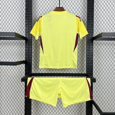 Alternative view of Real Madrid Goalkeeper Kids Kit 2025-26