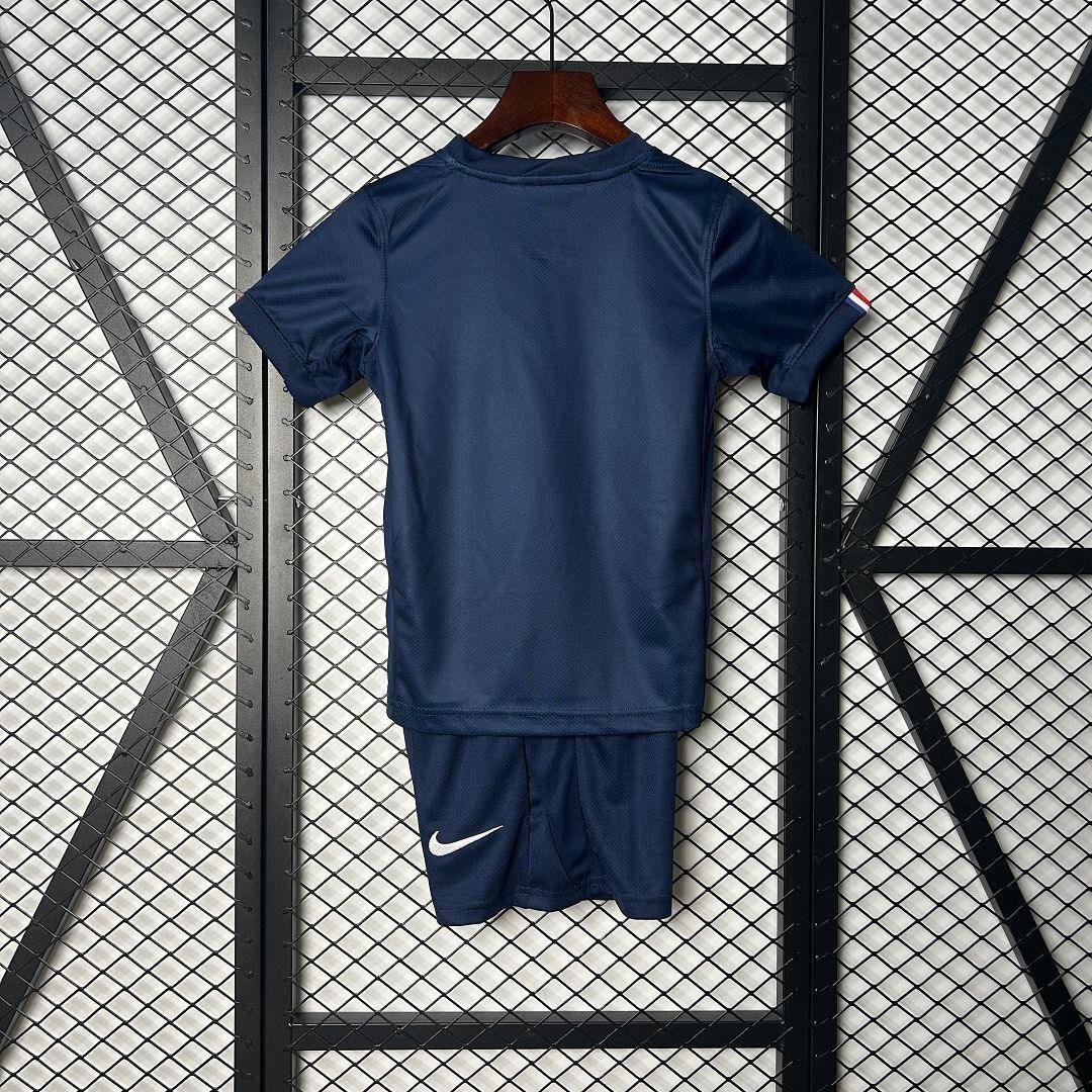 Alternative view of PSG Kids Kit 2025-26