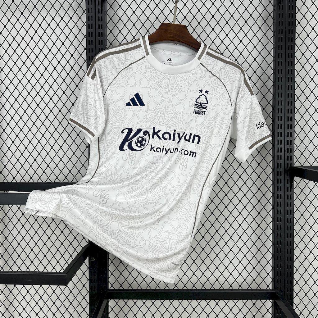 Forest 2025/2026 jersey