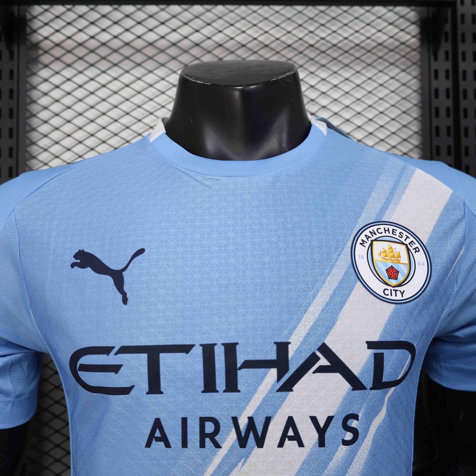 Alternative view of Manchester City 25-26 Jersey