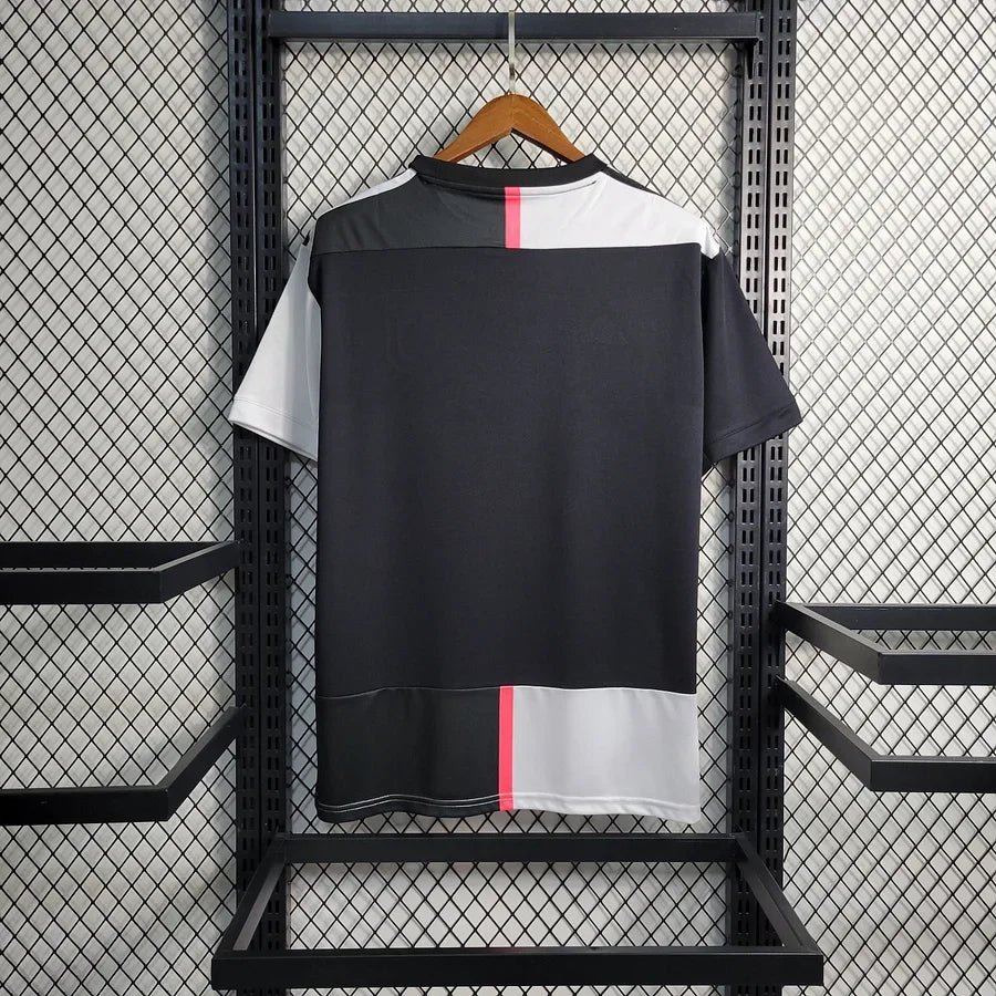 Alternative view of JUVENTUS RETRO JERSEY 2019/20