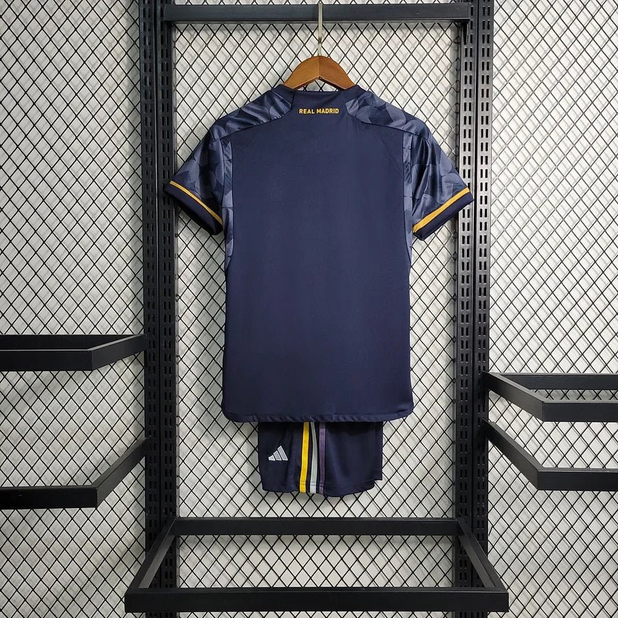 Alternative view of REAL MADRID AWAY KIDS' KIT