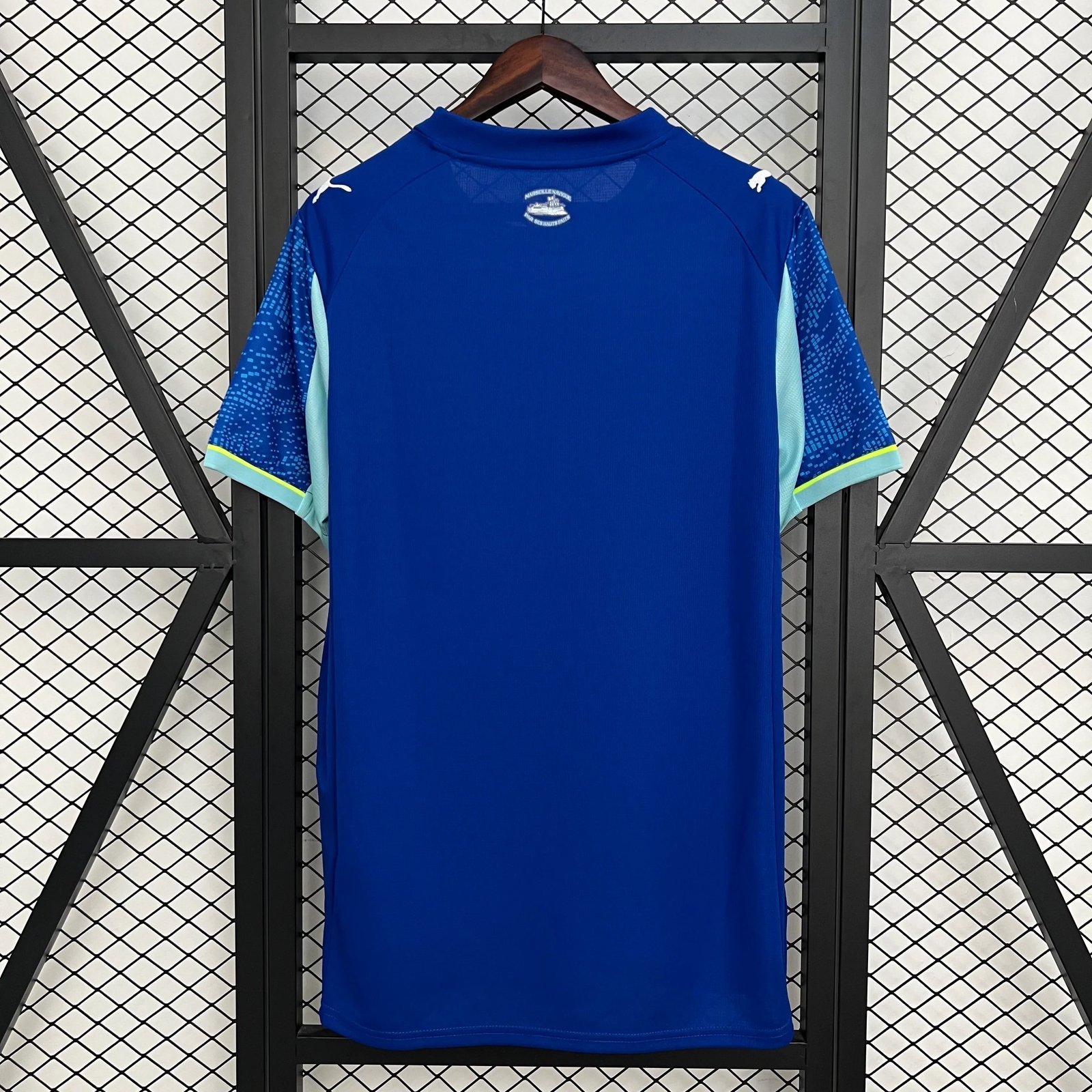 Alternative view of Marseille 2025-26 jersey