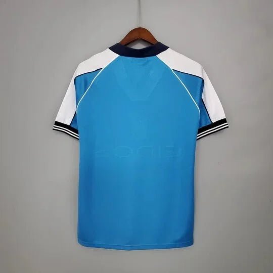 Alternative view of Manchester City Retro Jersey 99/01