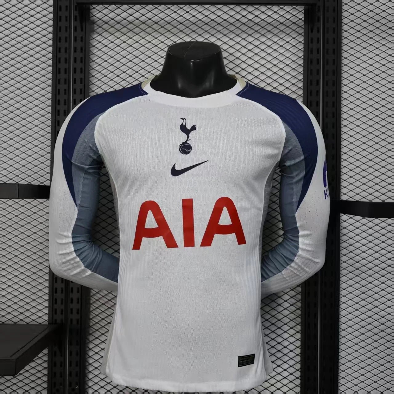 Tottenham long-sleeve jersey 2025-26