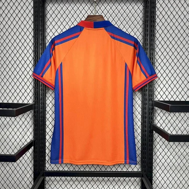 Alternative view of FC Barcelona Retro Football Jersey 1998 Retro