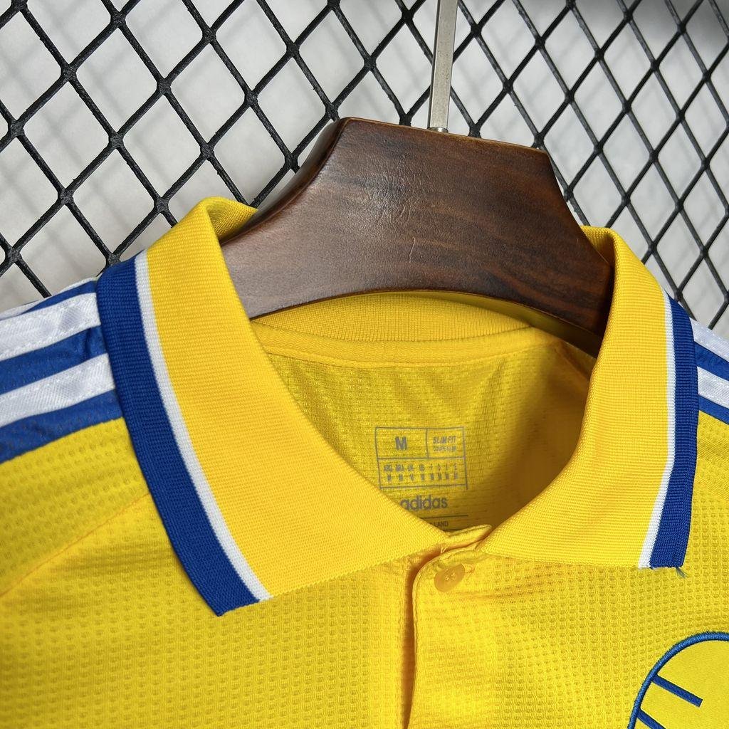 Alternative view of Leeds United away kit 2024-25