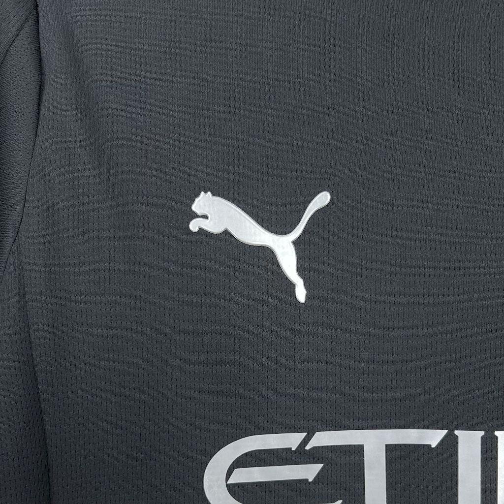 Alternative view of Manchester City 2025-26 Jersey