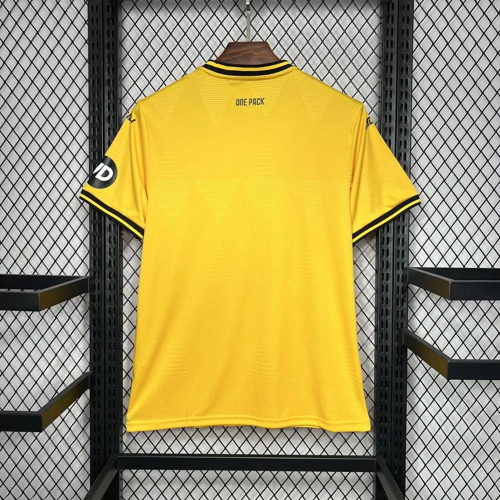Alternative view of Wolves 2024-25 kit